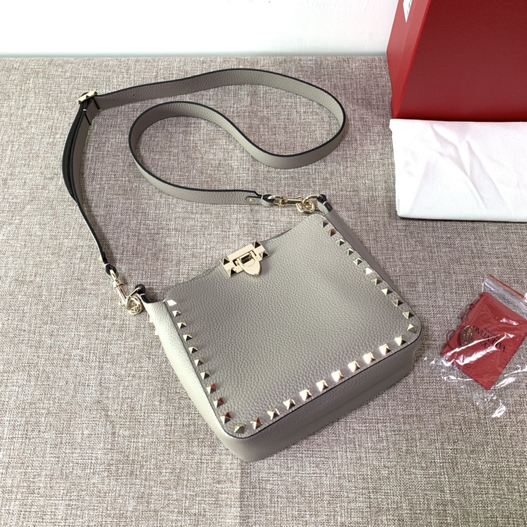Va1e*ntin0 garavani small rockstud tote soft cowhide leather grey 50029 18.5 × 18.5 × 6.5 cm