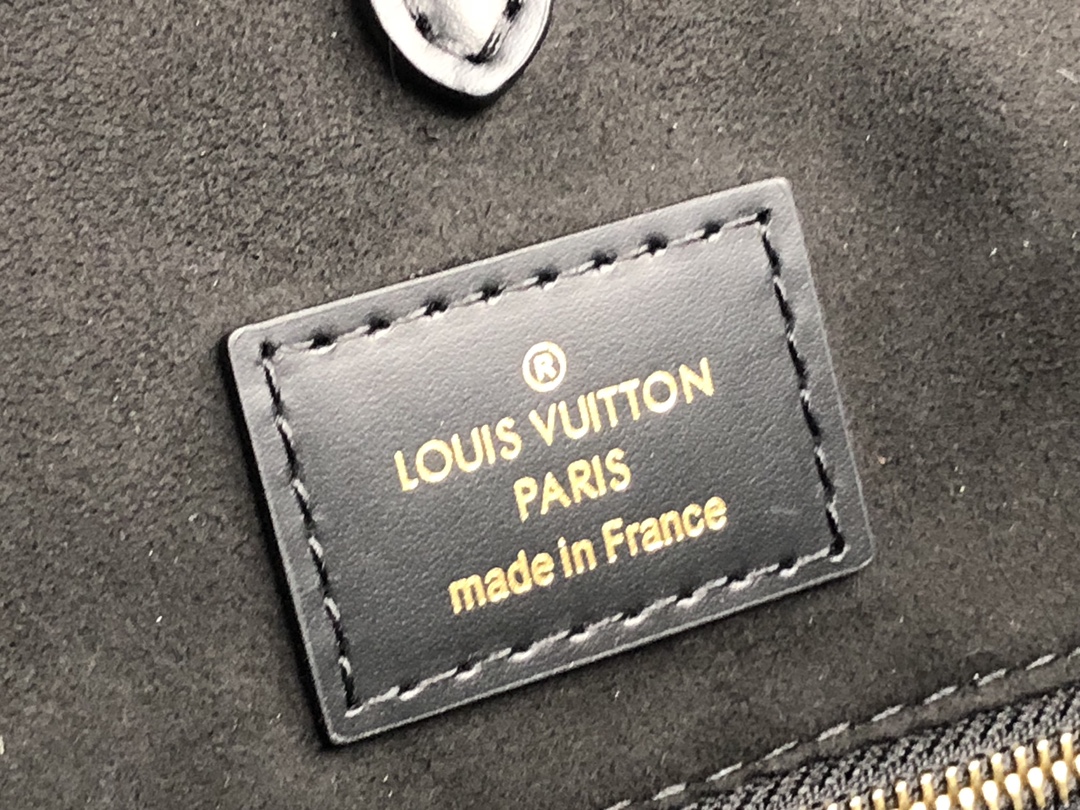 l0vis Vvtt0n fold tote mm monogram canvas purple and black m45409 23 x 28 x 19 cm