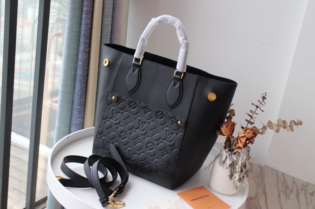 l0vis Vvtt0n fold tote mm monogram empreinte leather black m45409 23 x 28 x 19 cm