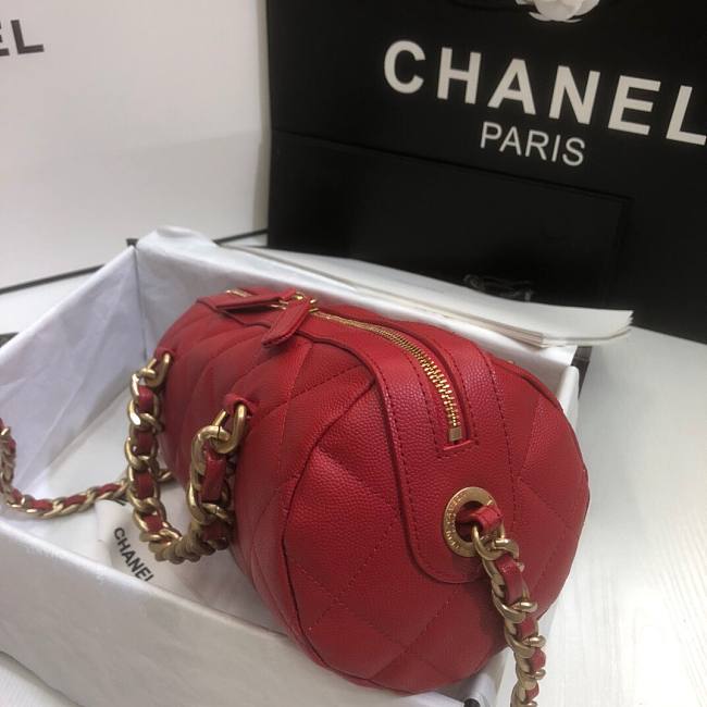 Ch**el extra mini bowling bag in red as1899 16 x 22 x 12 cm