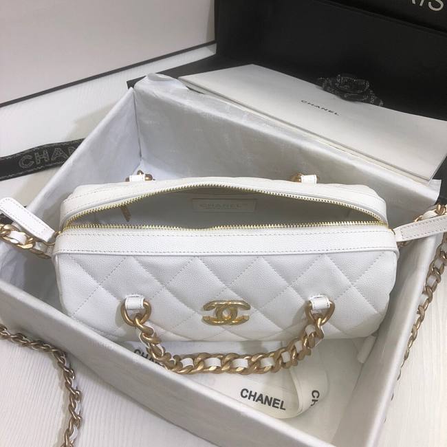 Ch**el extra mini bowling bag in white as1899 16 x 22 x 12 cm