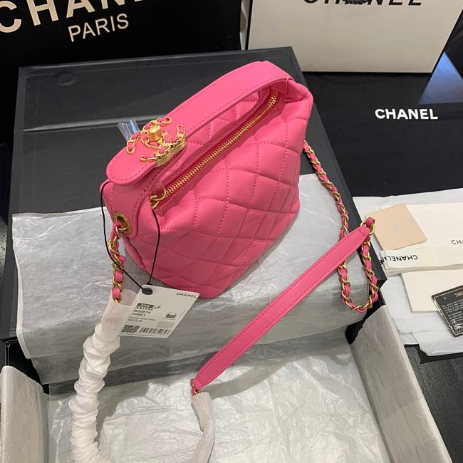 Ch**el small lambskin hobo bag pink as1745 15 x 15 x 12 cm