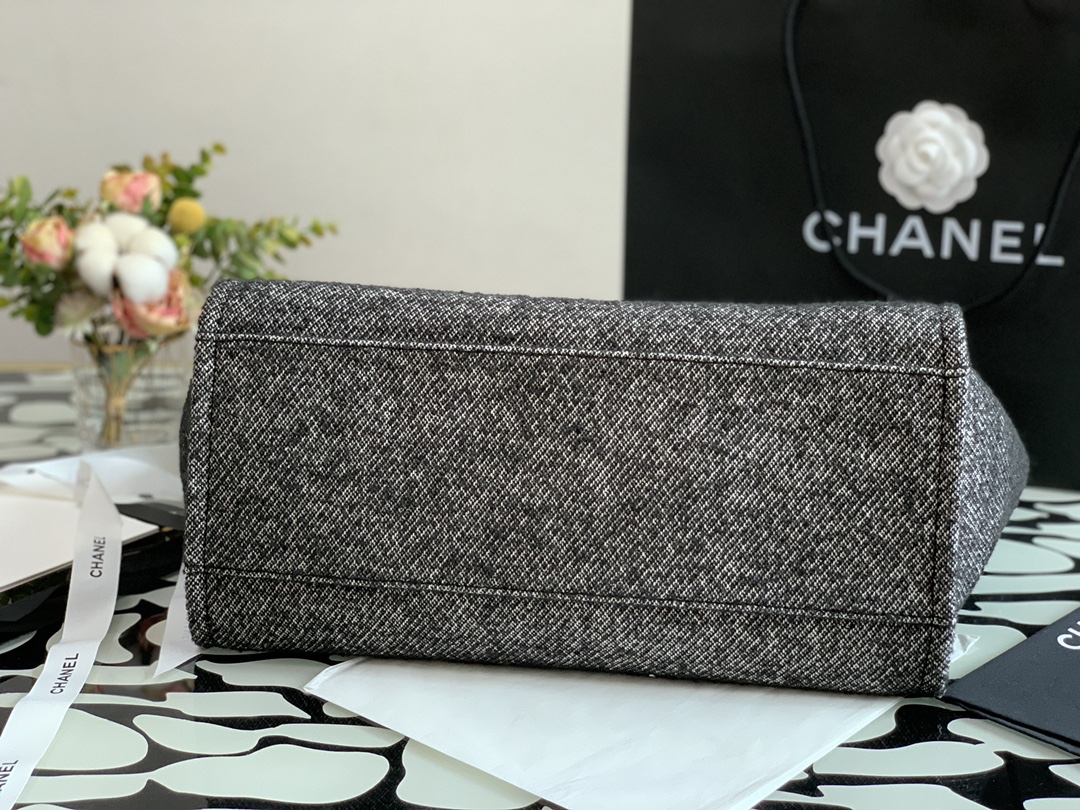 Ch**el deauville tote bag black 38 cm
