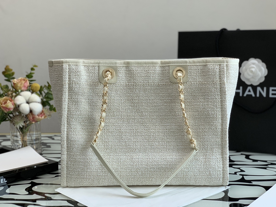 Ch**el deauville tote bag white 34 cm