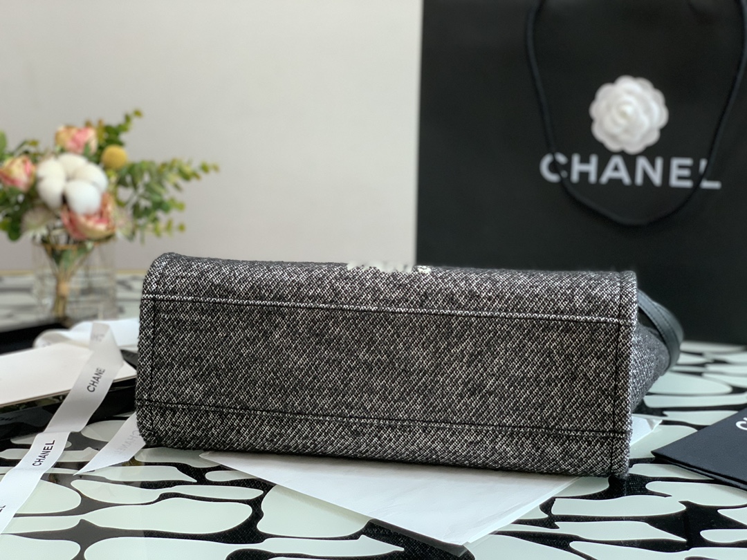 Ch**el deauville tote bag black 34 cm