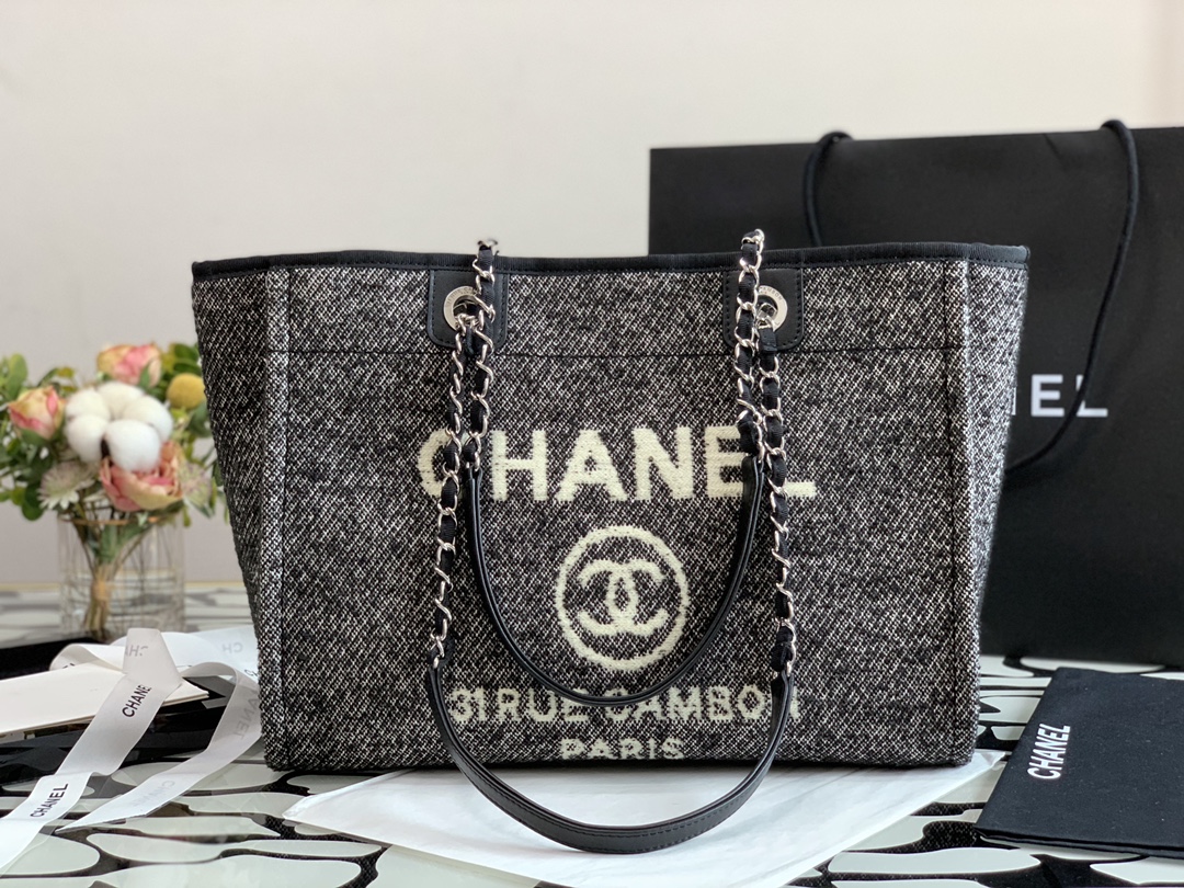 Ch**el deauville tote bag black 34 cm