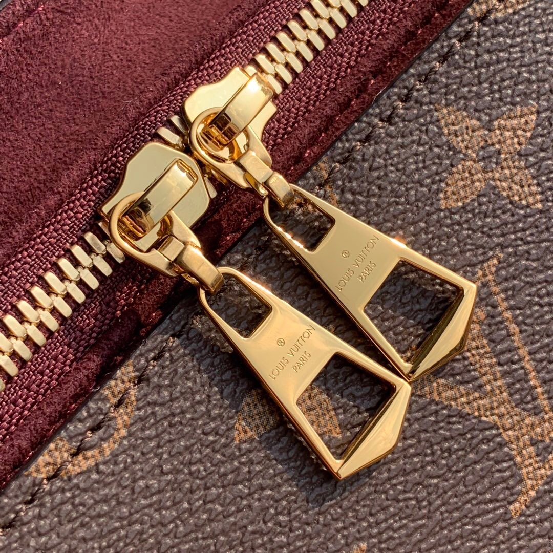 l0vis Vvtt0n soufflot mm monogram canvas and leather creme m44816 35 × 24 × 15 cm