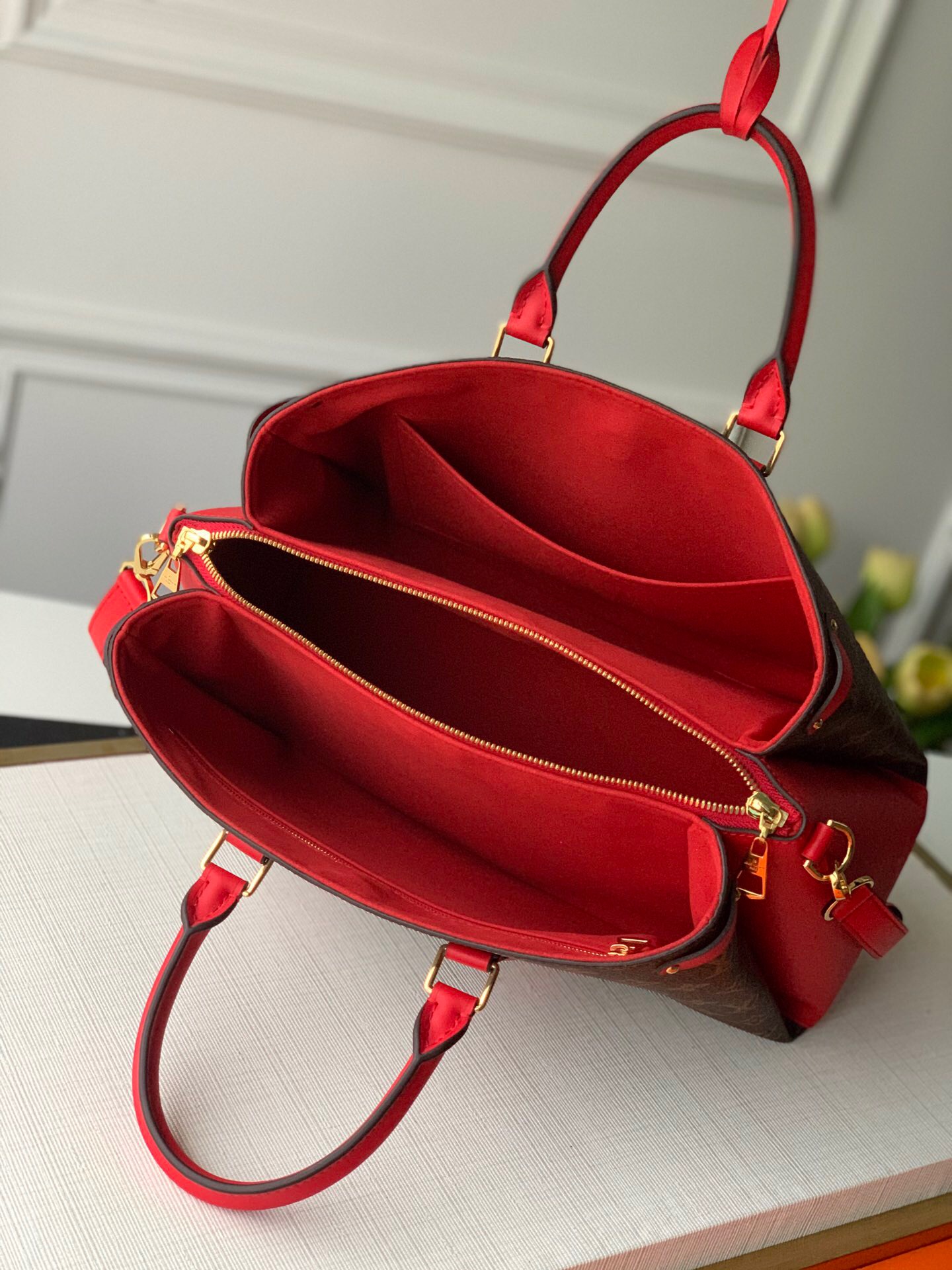l0vis Vvtt0n soufflot mm monogram canvas and leather cherry red m44817 35 × 24 × 15 cm