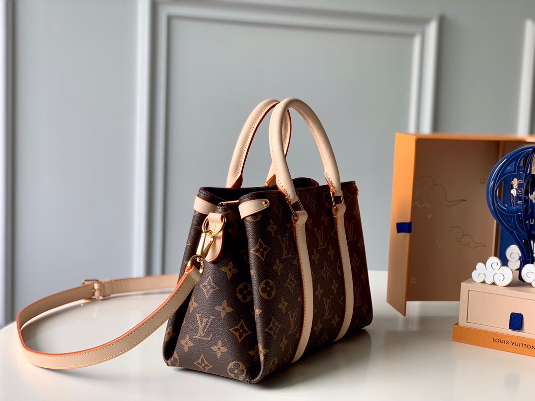 l0vis Vvtt0n soufflot bb monogram canvas and leather creme m44818 29 × 19 × 10 cm