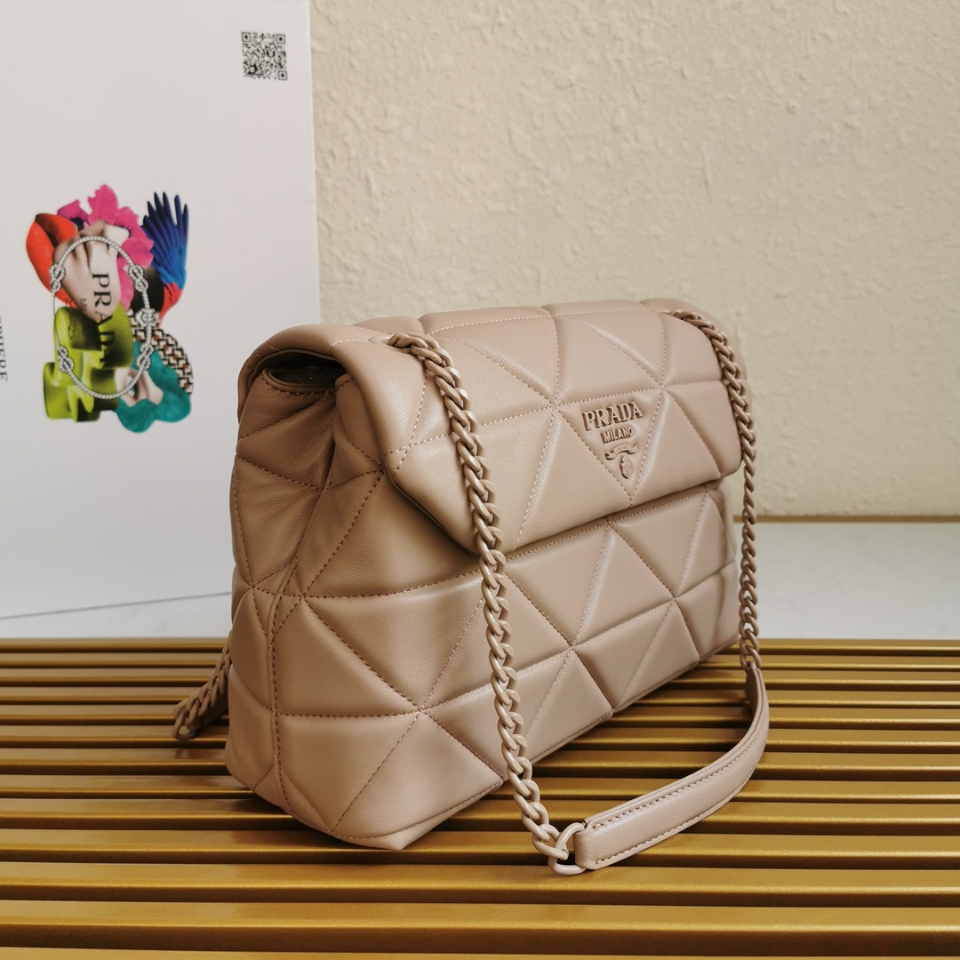 Pra*a large nappa leather Pra*a spectrum bag beige 1bd231 27 × 18.5 × 9 cm