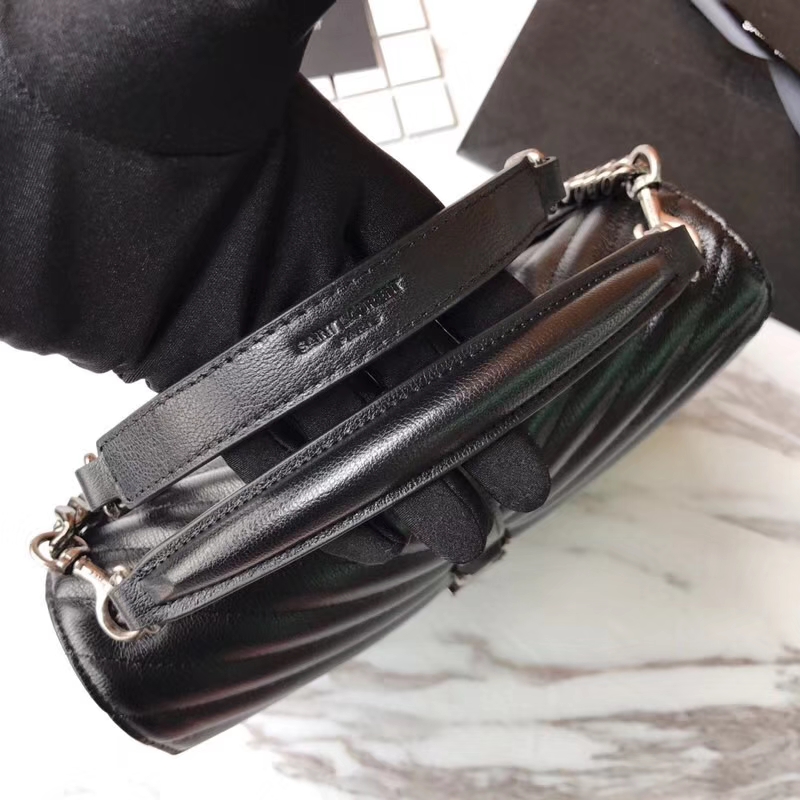 Y51 medium college in matelassÉ leather silver metal 600279 24 x 17 x 7 cm