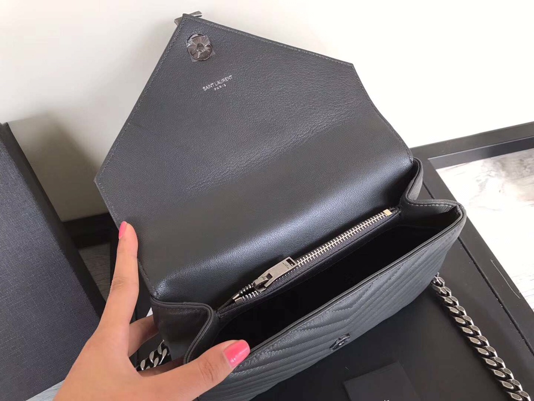 Y51 medium college in matelassÉ leather silver metal grey 600279 24 x 17 x 7 cm