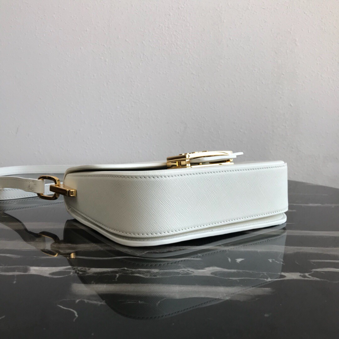 Pra*a saffiano leather emblème bag white 1bd217 20.5 x 14 x 5 cm
