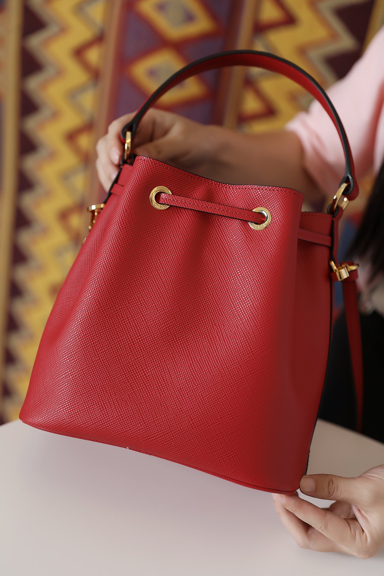 Pra*a saffiano leather bucket bag red 1be032 22 × 22 × 14 cm