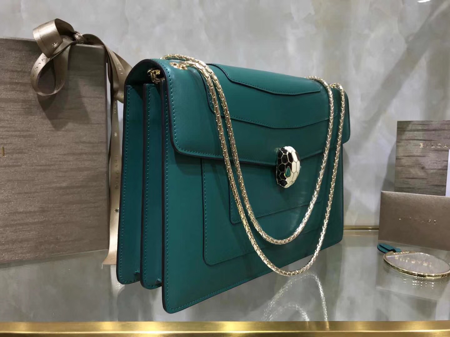 Bv1g*ai serpenti forever shoulder bag leather emerald green 35362 28 x 19 x 8 cm