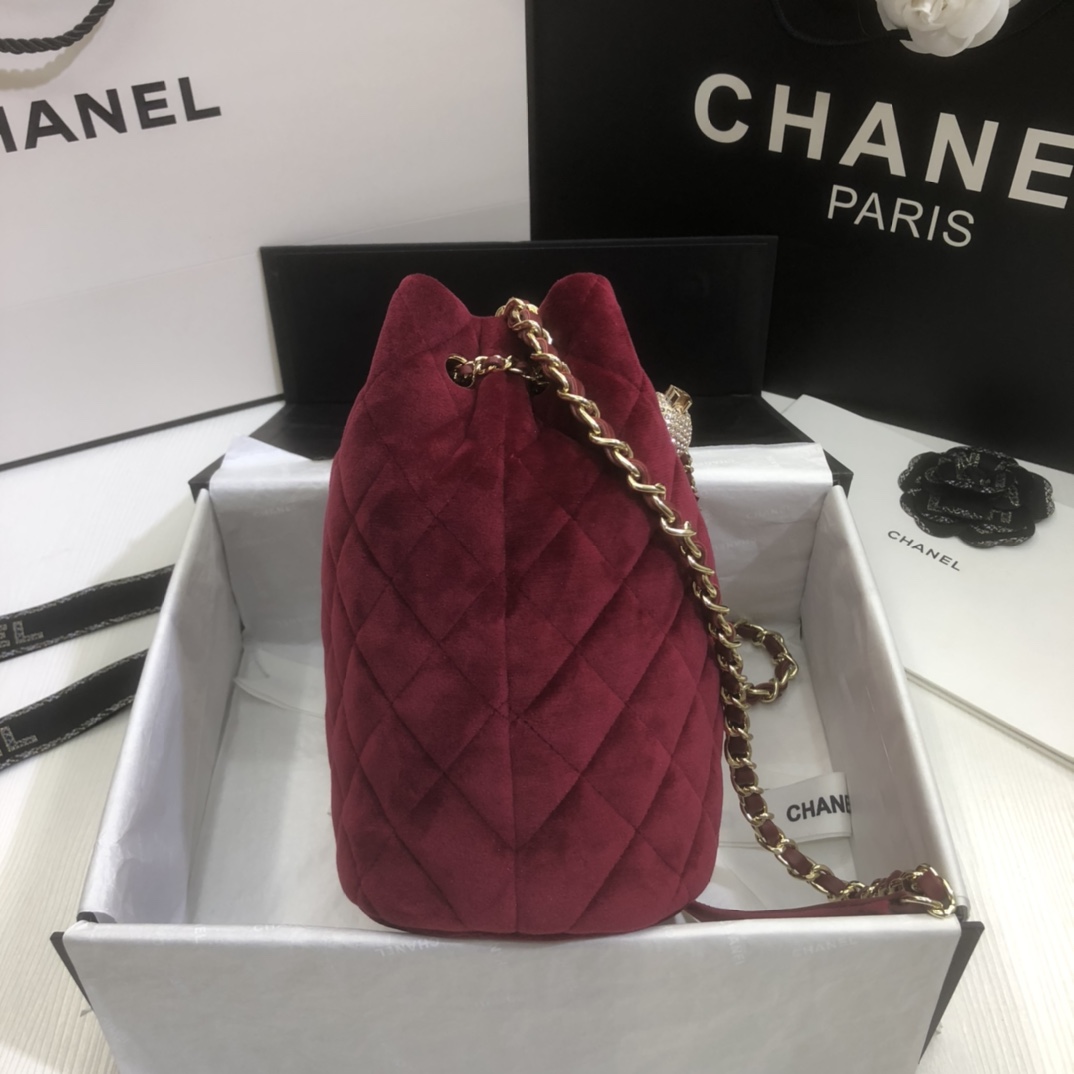 Ch**el strass drawstring bucket bag velvet burgundy as1894 19 x 13 x 13 cm