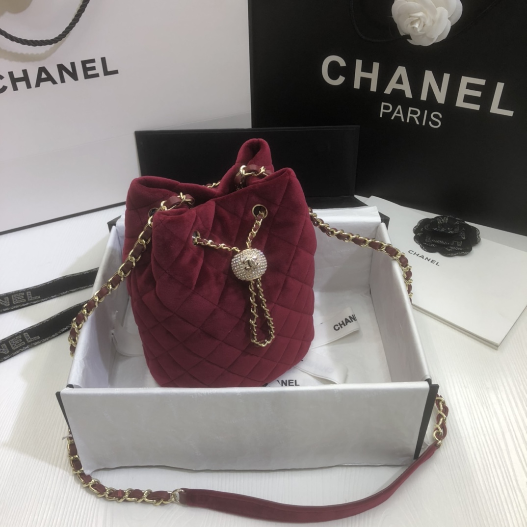 Ch**el strass drawstring bucket bag velvet burgundy as1894 19 x 13 x 13 cm