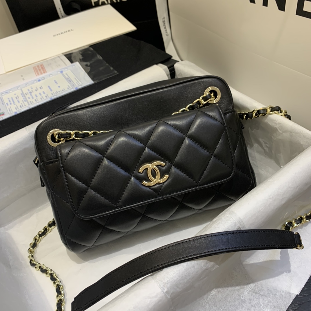 Ch**el camera case with extra clutch leather black as1367 22 x 15 x 6 cm