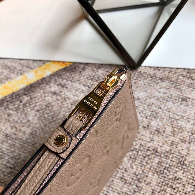 l0vis Vvtt0n pochette mélanie bb beige m68714 20 x 10 x 0.3 cm