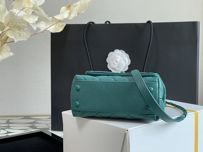 Ch**el mini coco handle grained calfskin cobalt green a92991 24 x 14 x 6.5 cm