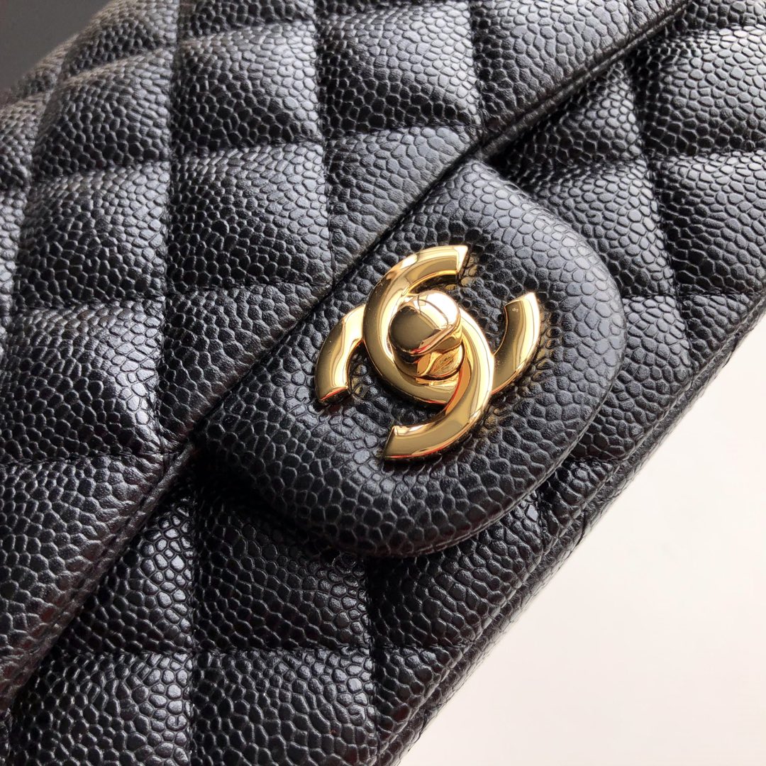 ch**el mini flap bag caviar G01den metal black a35200 17cm