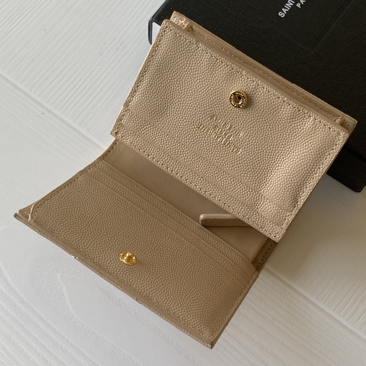 Y51 monogram card case in grain de poudre embossed leather beige 530841 11 x 8.5 x 3 cm