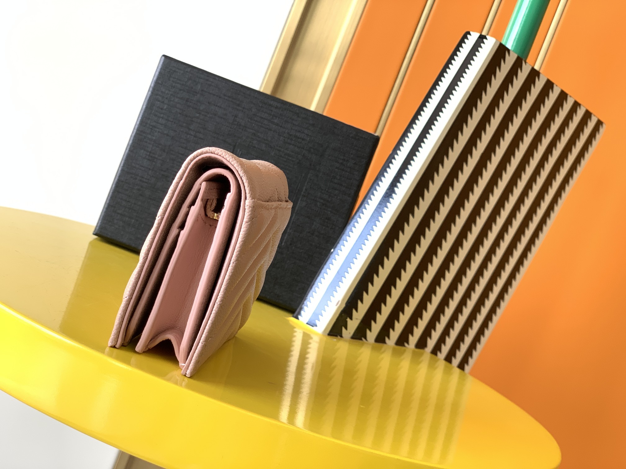 Y51 monogram card case in grain de poudre embossed leather nude pink 530841 11 x 8.5 x 3 cm