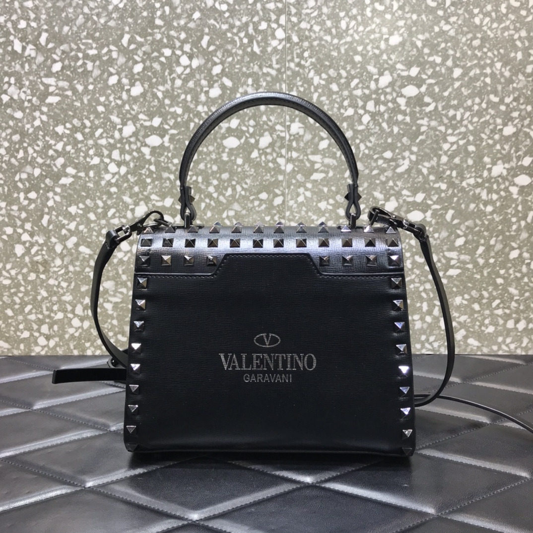 Va1e*ntin0 small rockstud alcove grainy calfskin handbag with all-over studs black metal ww2b0j71dan 22 x 17 x 9 cm