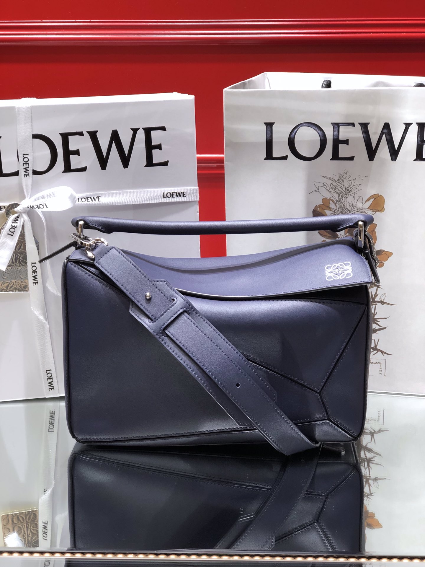 L0ew* medium puzzle bag classic calfskin purple 322.30.s20 29 x 18 x 12 cm