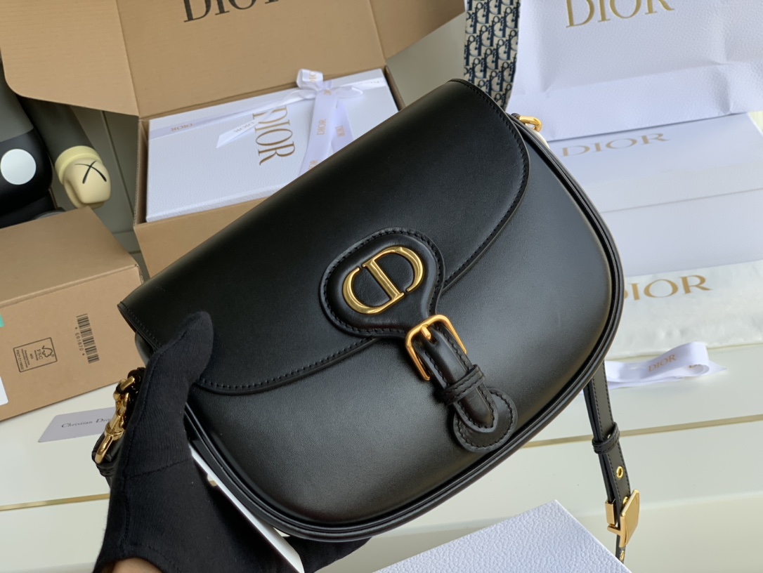 D10r small bobby bag box calfskin black m9317 18 x 14 x 5 cm