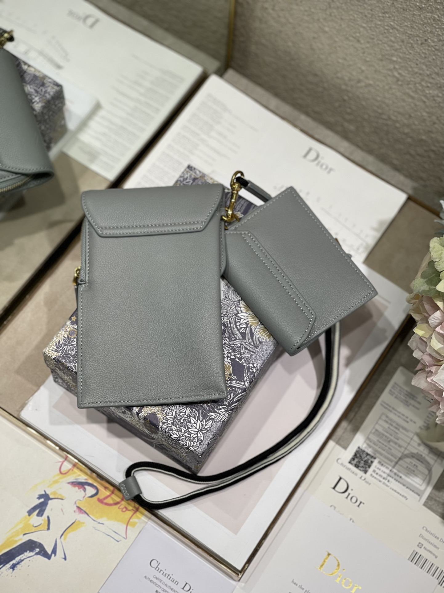 D10r saddle multifunction pouch leather gray 18.5 x 12 x 7.5 cm