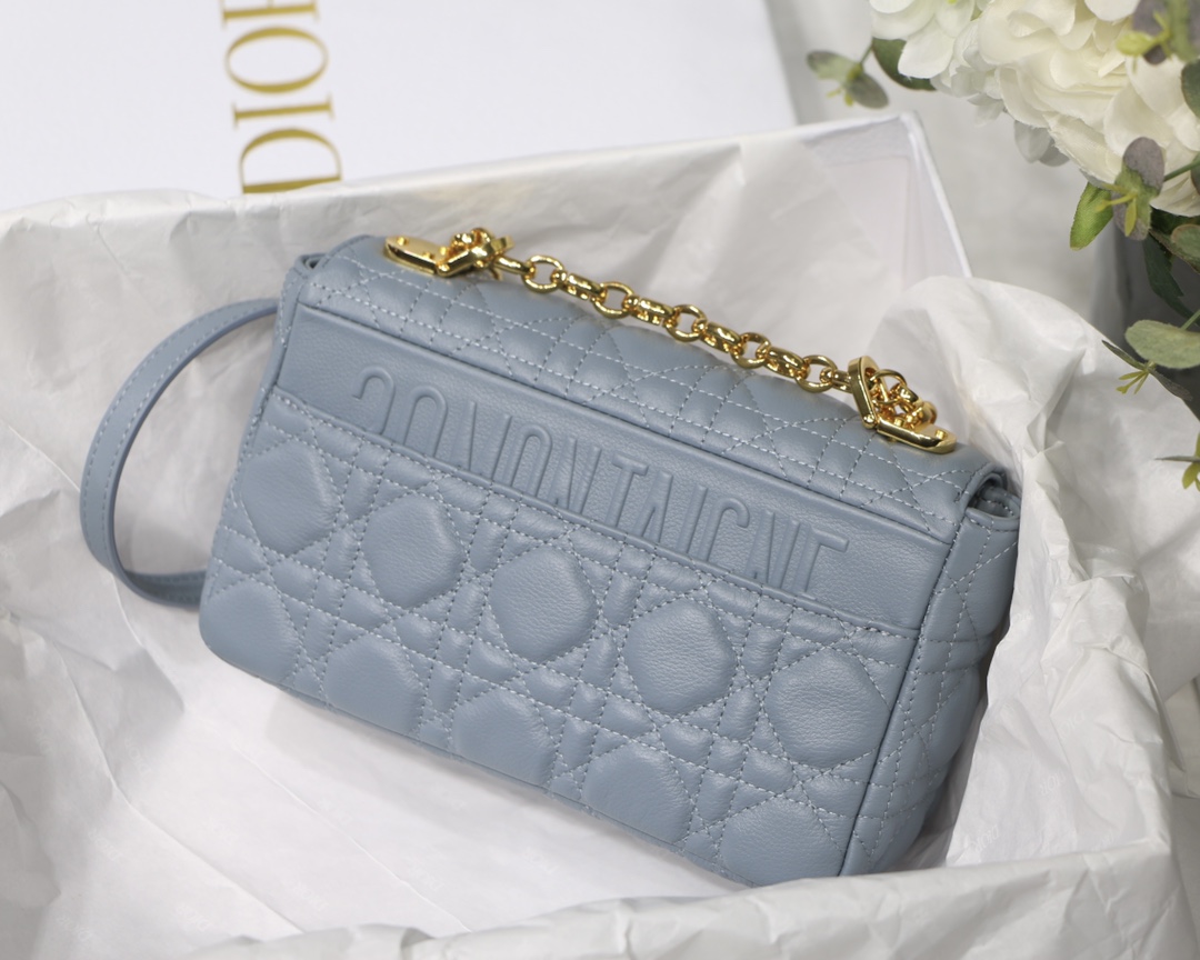 d10r small caro bag S*pple cannage calfskin sky blue m9241 20 x 12 x 7 cm