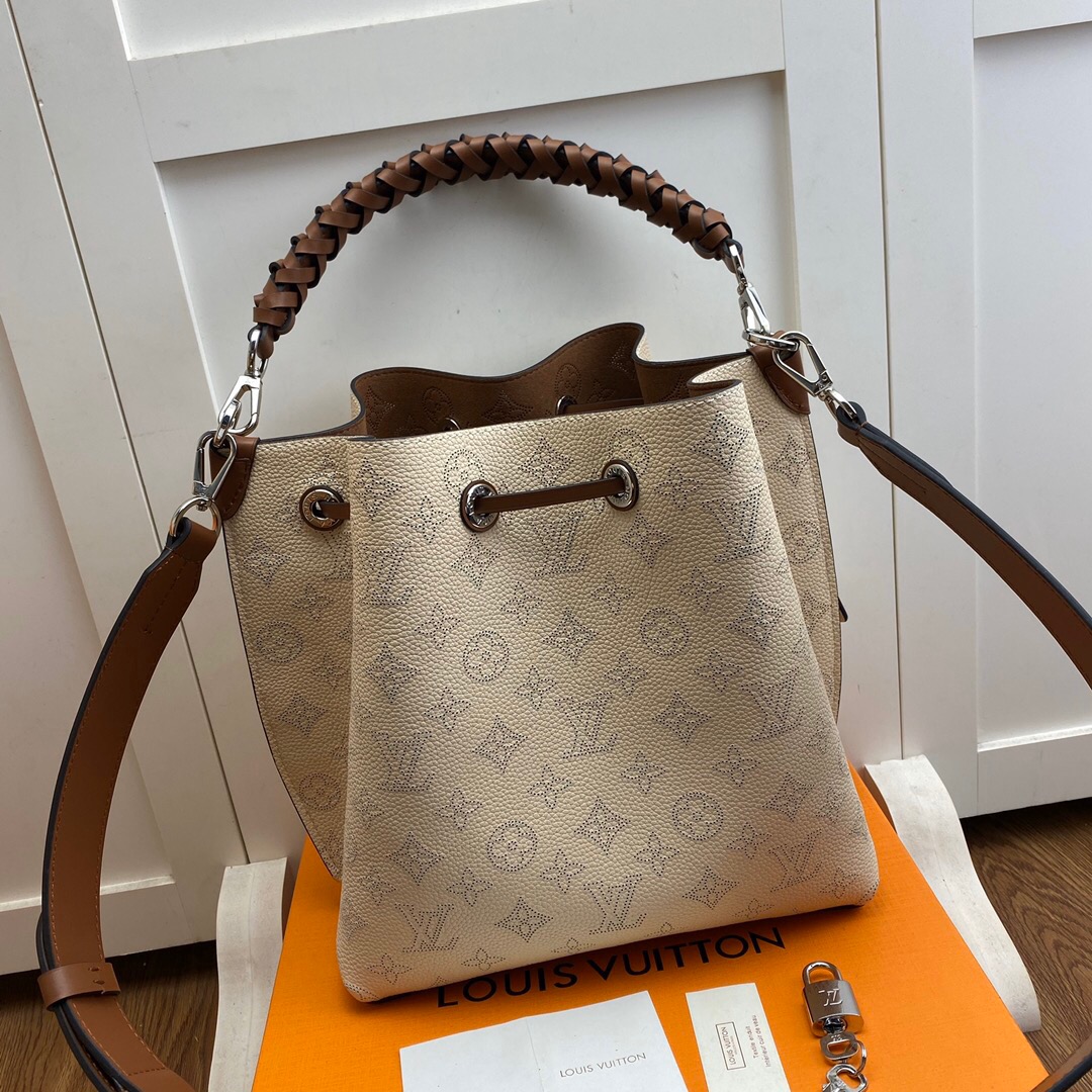 l0vis Vvtt0n muria mahina monogram motif creme m55801 25 x 25 x 20 cm