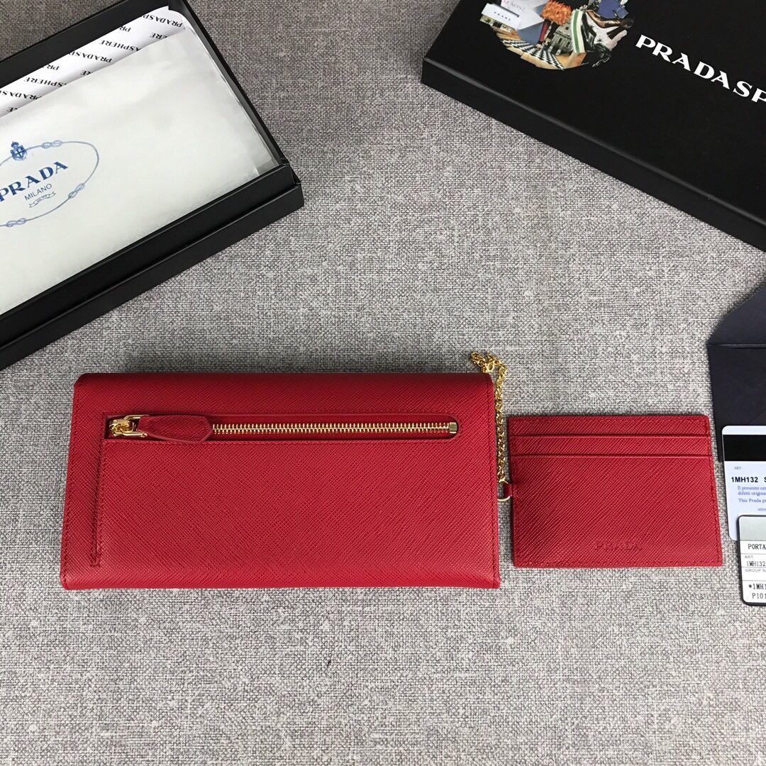 Pra*a large saffiano leather wallet red 1mh132 18.7 x 9.5 cm