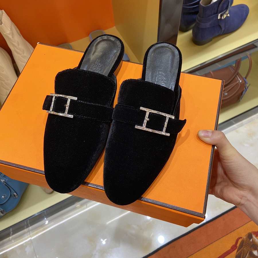 H**me5 black flats