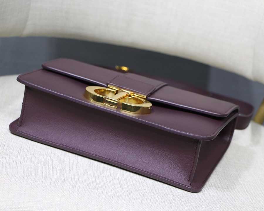 D10r 30 montaigne m9030 in dark purple