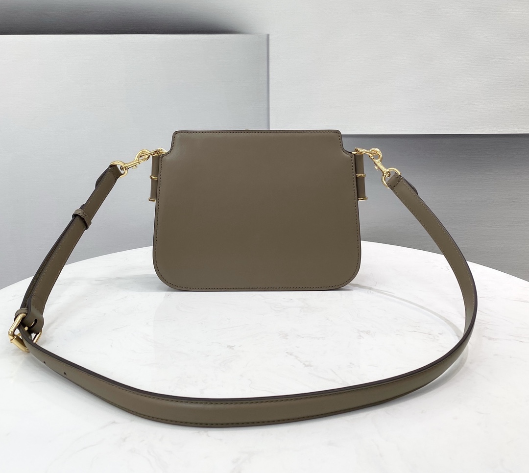 F**di touch leather bag grey 8bt349 26.5 x 10 x 19 cm