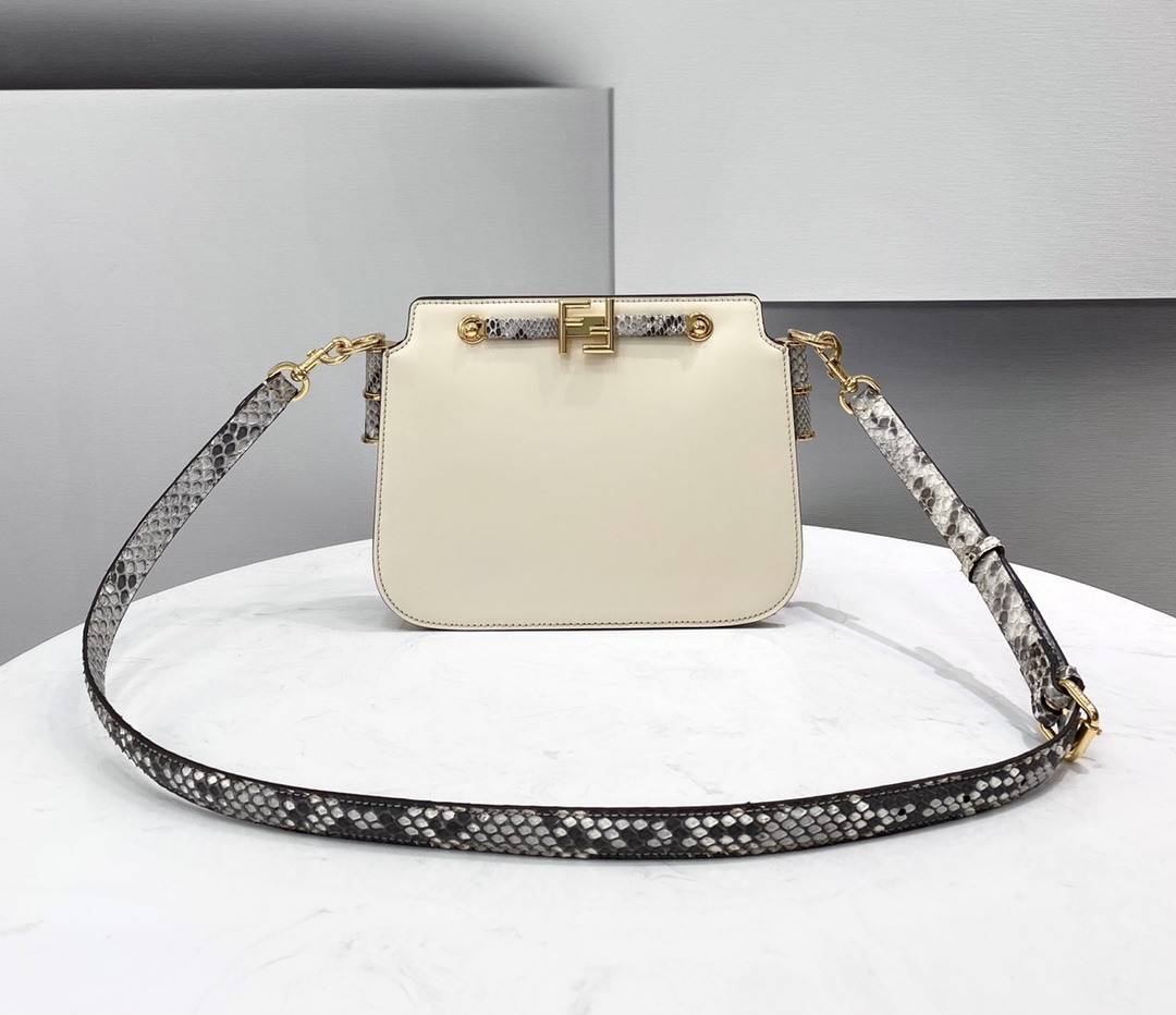F**di touch leather bag white and python 8bt349 26.5 x 10 x 19 cm