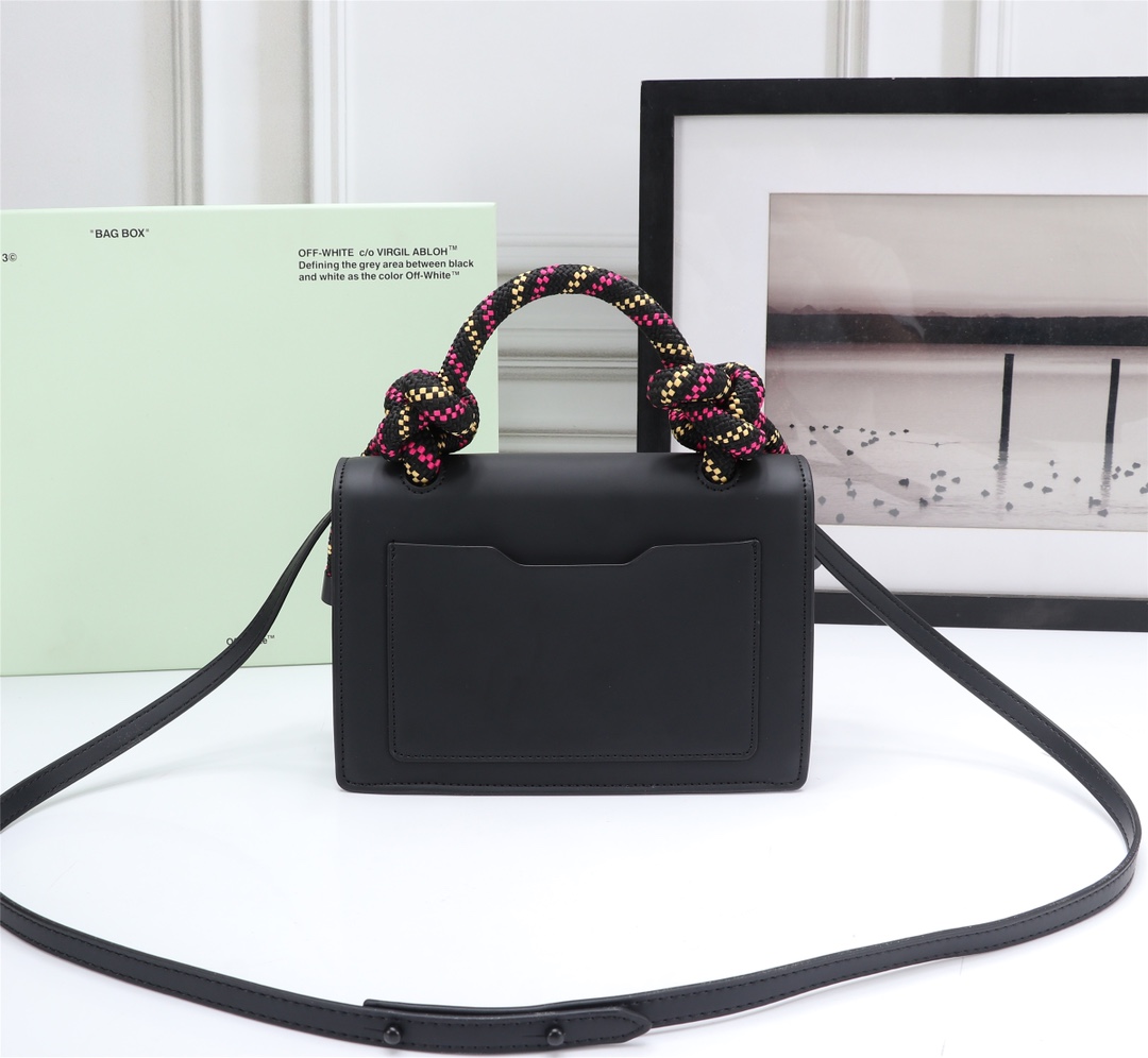 OFF WHITE 1.4 Gummy Jitney Bag Rope Handle Black 16050093 22 × 16 × 7 cm