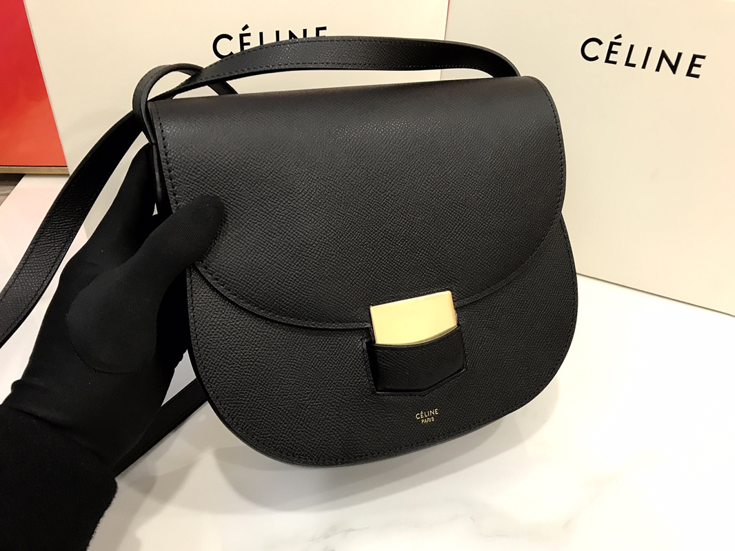 Ce1i*e medium trotteur bag in leather black 23 cm