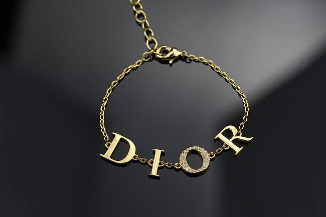 D10r letter bracelet 07