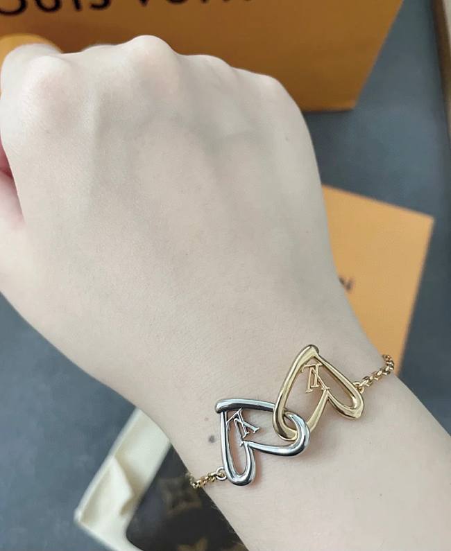 l0vis Vvtt0n bracelet heart 01