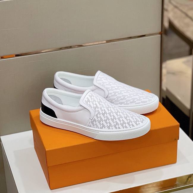 H**me5 men flats