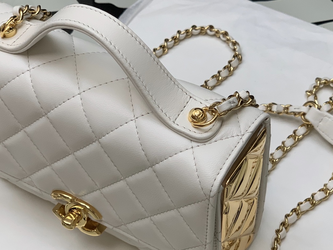 Ch**el mini flap bag handle lambskin & gold metal white as2796 12.5 x 17.5 x 5.5 cm
