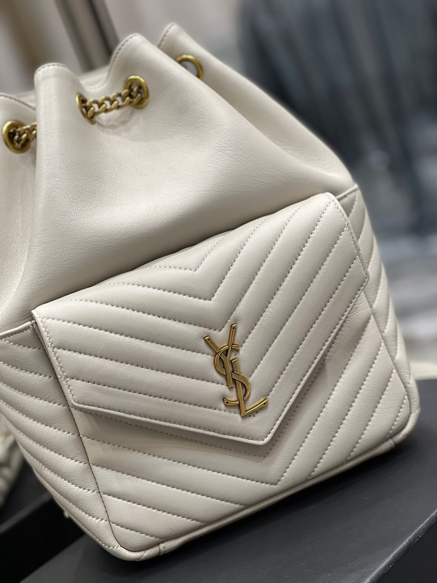 Y51 joe backpack in lambskin white 6726091 22 x 29 x 15 cm