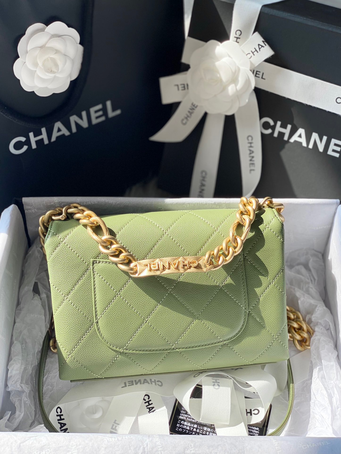 Ch**el mini flap bag gold-tone metal green as2711 19.5 x 14 x 9 cm