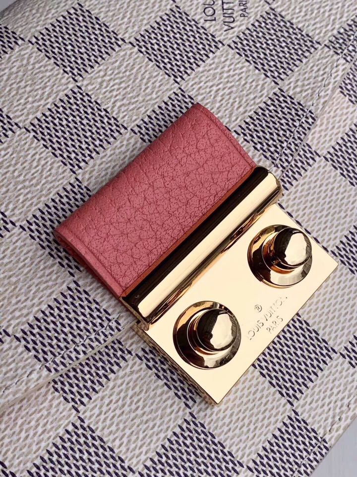 l0vis Vvtt0n croisette chain wallet damier azur pink n60358 21 x 13.5 x 5 cm