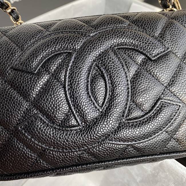 Ch**el grained leather hobo bag black b01960 25 x 14 x 5 cm