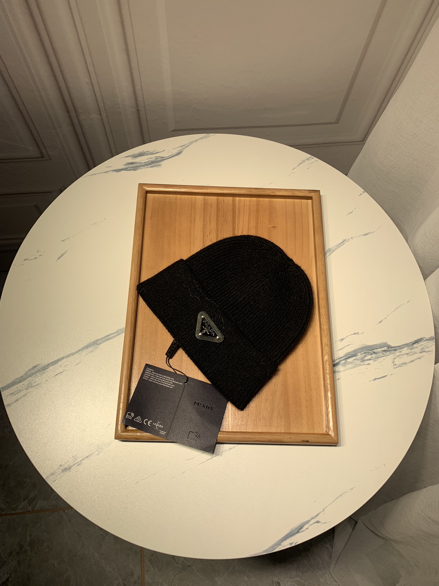 Pra*a hat 01