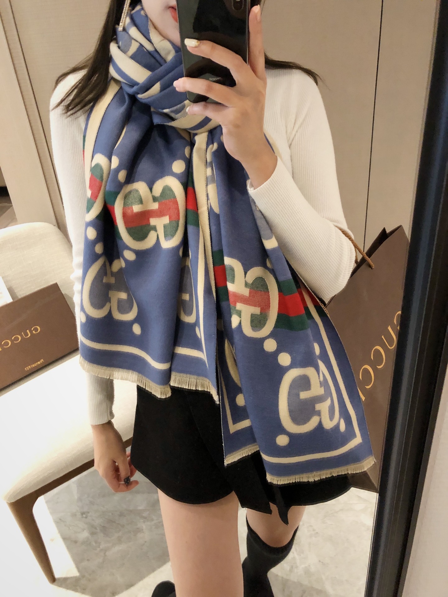 Gvc*1 scarf 02